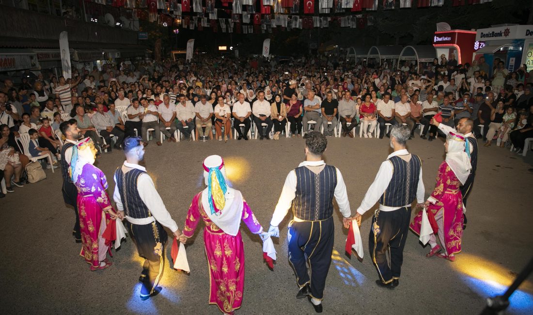 ÇAMLIYAYLA’DA HALAYLARIN ÇEKİLDİĞİ MUHTEŞEM KONSER