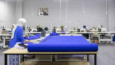 Mersin Büyükşehir Belediyesi’nin Tırmıl MERCEK’teki ücretsiz kursları devam ediyor. Sanayi