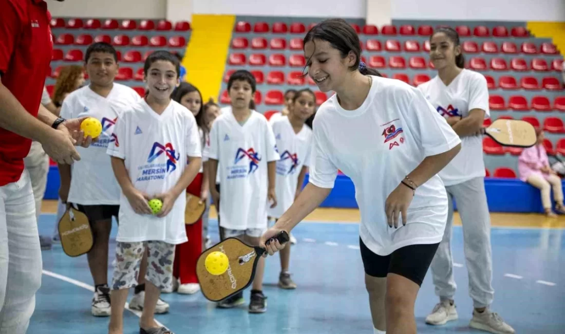 Mersin’de Sporbüs Projesi: 8 Bin Çocuğa Sporla Buluşma Fırsatı Mersin’de "Sporbüs" projesi, dezavantajlı mahallelerde yaşayan 8 binden fazla çocuğa
