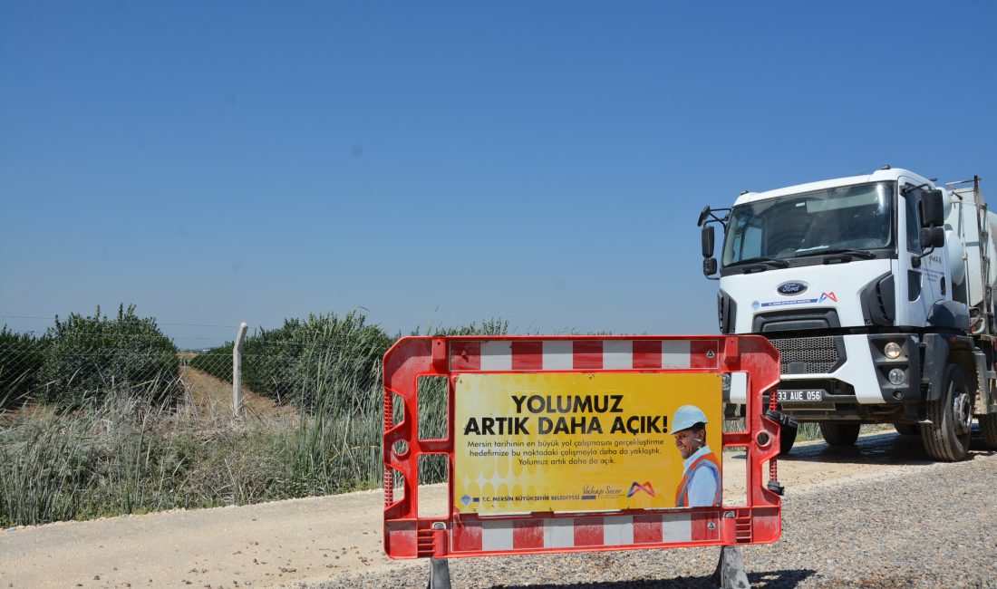 BÜYÜKŞEHİR TARSUS’TA YOL ÇALIŞMALARINI SÜRDÜRÜYOR