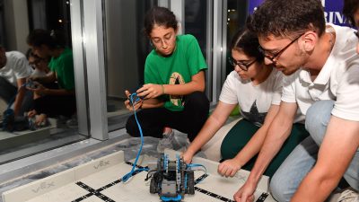 Mersin Büyükşehir Belediyesi Kadın ve Çocuk Bilim, Teknoloji Atölyelerinde eğitim