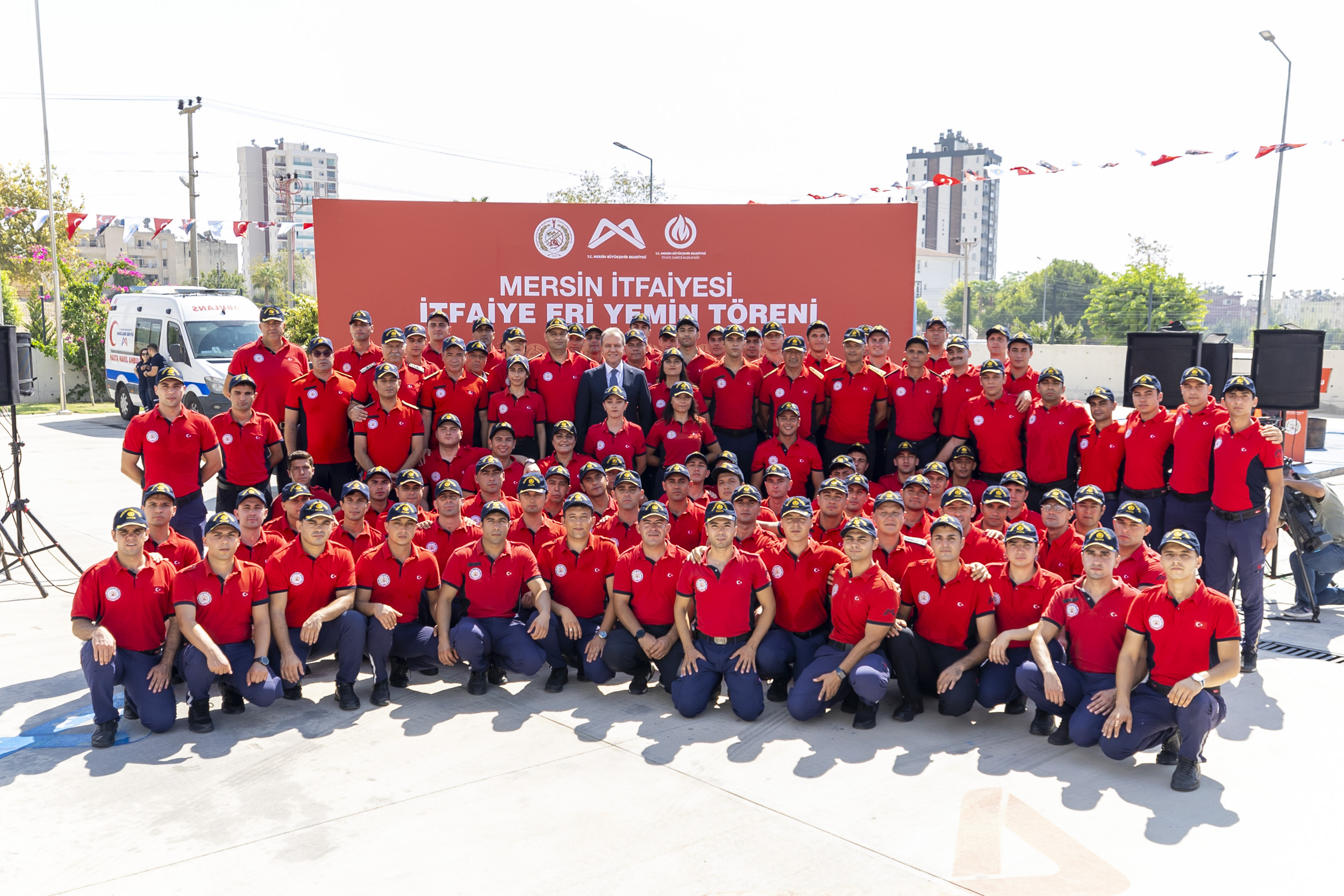 BAŞKAN SEÇER ‘İTFAİYE ERİ YEMİN TÖRENİ’NE KATILDI