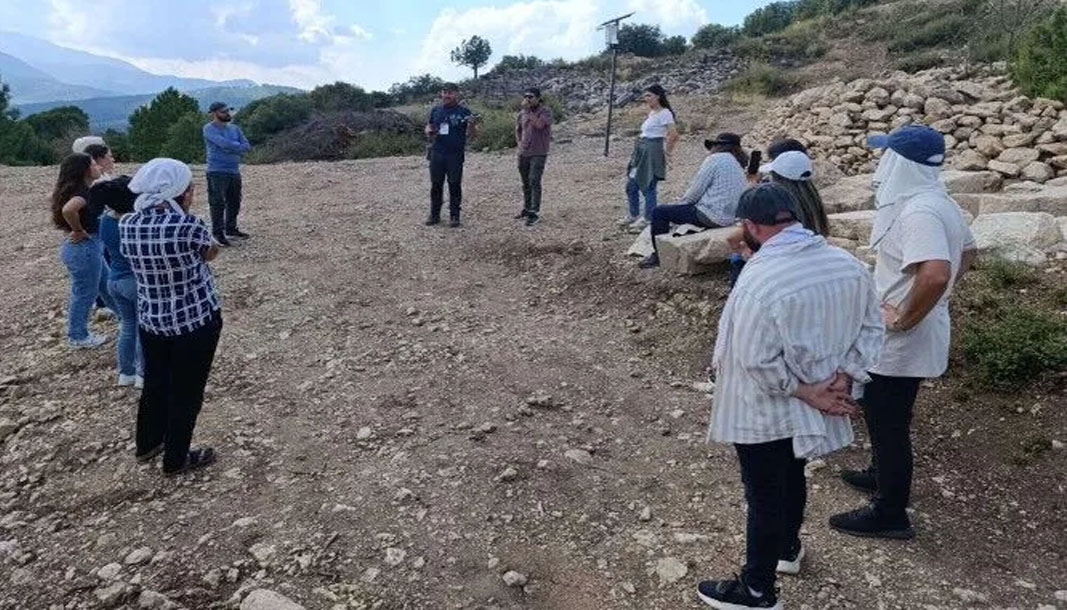 MAKÜ’nün TÜBİTAK destekli Arkeoloji projesi Boubon Antik Kenti’nde gerçekleşti BURDUR-BHA MAKÜ’nün Boubon Antik Kenti’nde yürüttüğü TÜBİTAK destekli proje, jeofizik