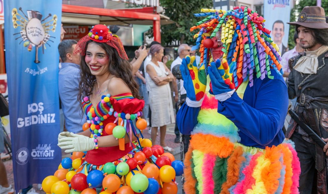 Mersinliler Kushimoto Sokak Sanatçıları Festivali’ne akın etti