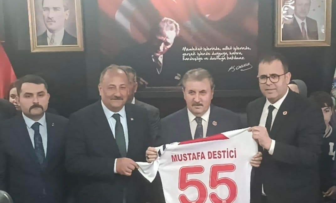   Büyük Birlik Partisi Genel Başkanı Mustafa Destici, 20