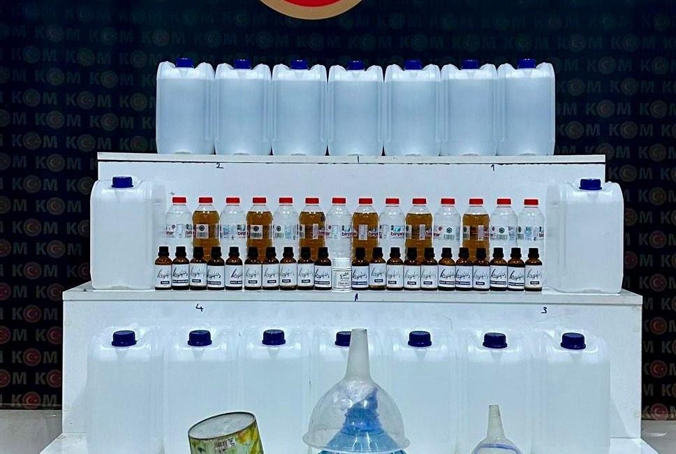 Kars‘ta KOM ekiplerince yılbaşı öncesi sahte içki imalathanelerine yönelik operasyonlar