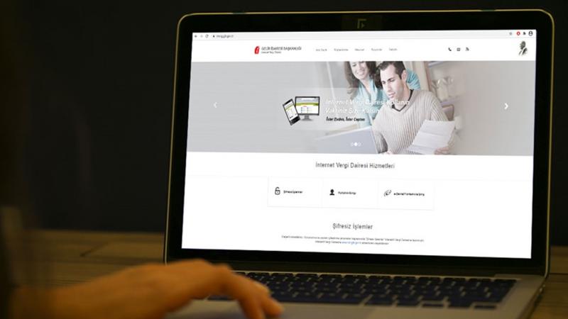 GİB, sınavla 820 gelir uzman yardımcısı alacak. Adaylar başvuru sırasında