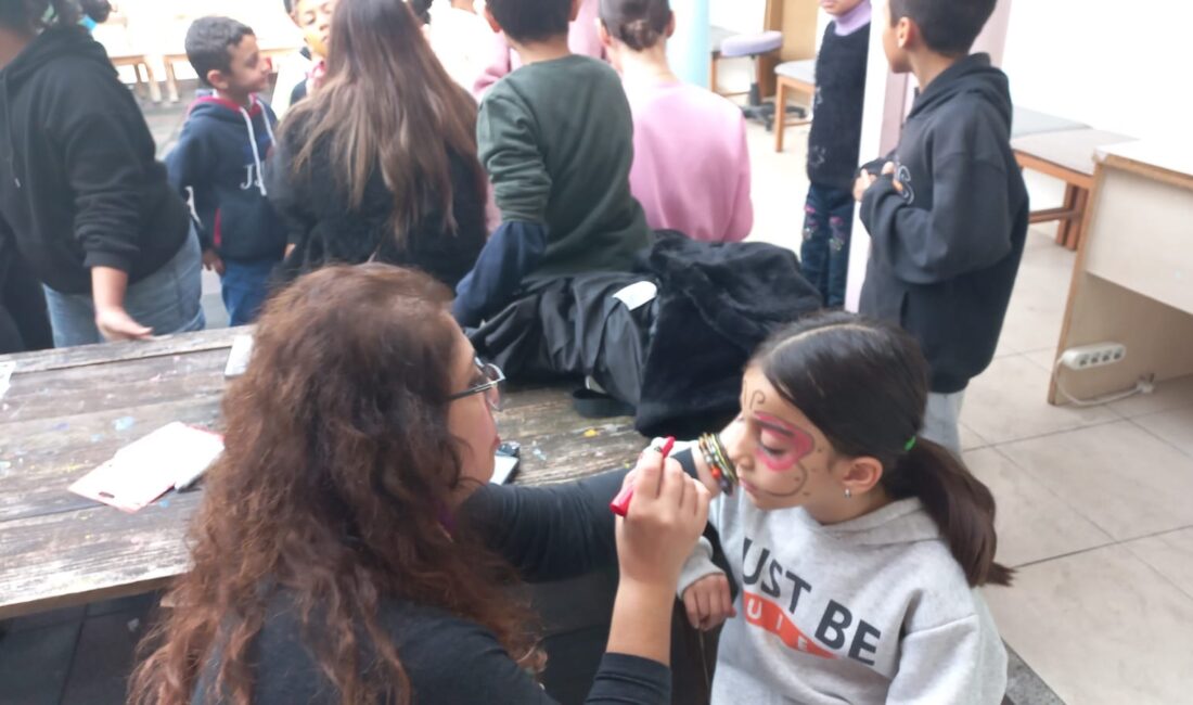 KAÜ öğrencileri, bu yıl da çocukları yalnız bırakmadı – Birlik Haber Ajansı KKTC – BHA Görsel İletişim Tasarımı Bölümü Öğretim Üyesi Dr. Emel