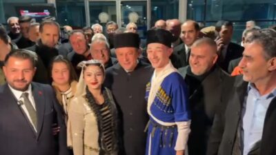 Bir dizi ziyaret ve açılışlar gerçekleştirmek için CHP Lideri Özgür Özel,