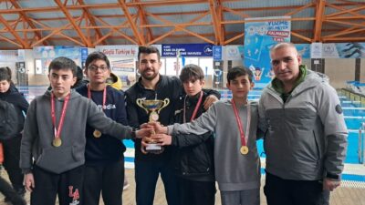 KARS–BHA Okul Sporları Yüzme Yarışması’nda Takım, elde ettiği bu zaferle