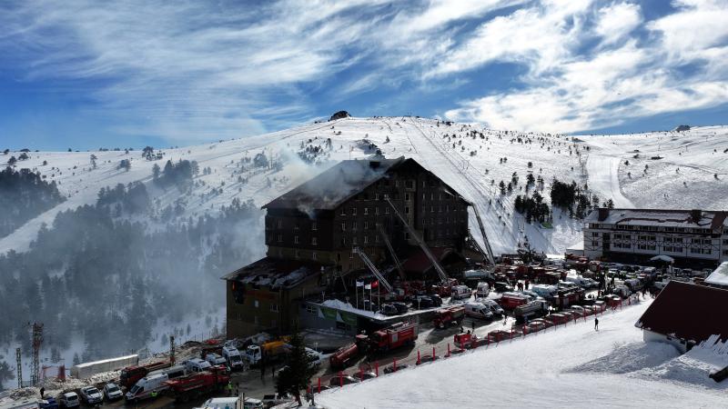 BOLU-BHA Bolu’nun Kartalkaya bölgesinde dün gerçekleşen otel yangınında hayatını kaybedenlerin