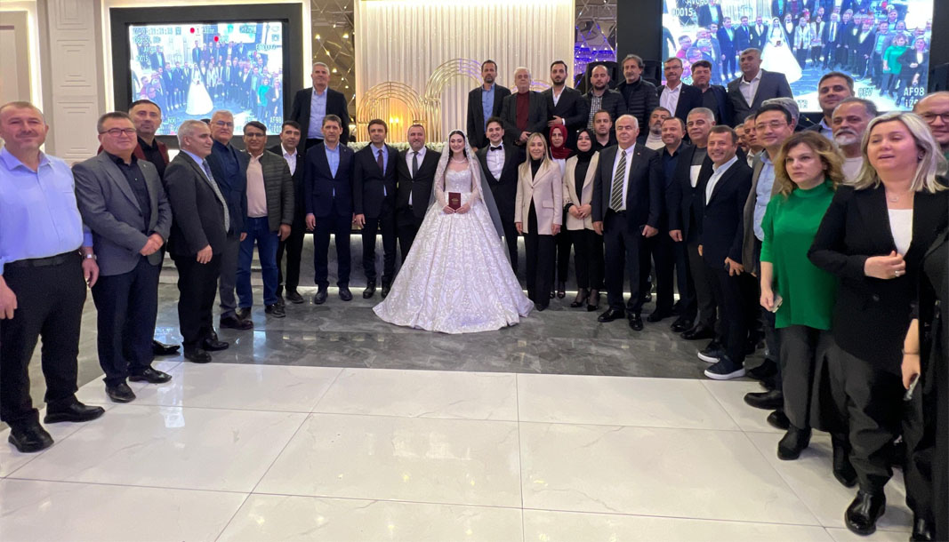 ANTALYA-BHA AK Parti Antalya İl Yönetim Kurulu Üyesi ve Manavgat