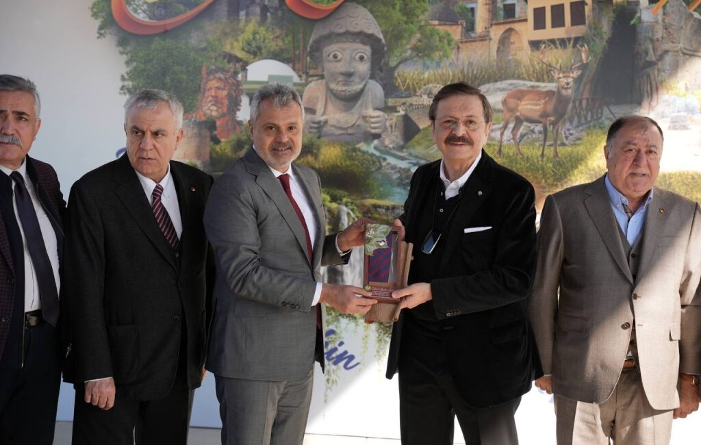 HATAY-BHA Hatay Büyükşehir Belediye (HBB) Başkanı Mehmet Öntürk, Türkiye Odalar