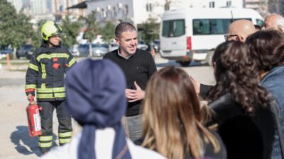 MEZİTLİ BELEDİYESİ’NDEN YANGIN BİLİNÇLENDİRME SEMİNERİ Mezitli Belediyesi, son günlerde Türkiye