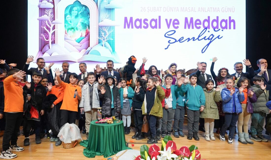 Bana Bir Masal Anlat Baba İlkokul öğrencileri, 26 Şubat Dünya Masal Anlatma Günü dolayısıyla düzenlenen