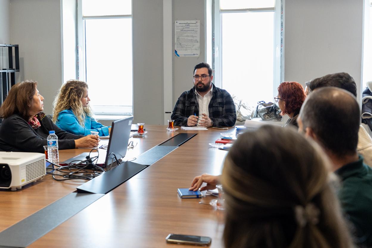 Mersin Büyükşehir Belediyesi; kent genelinde planlama, fen, sağlık ve sürdürülebilir