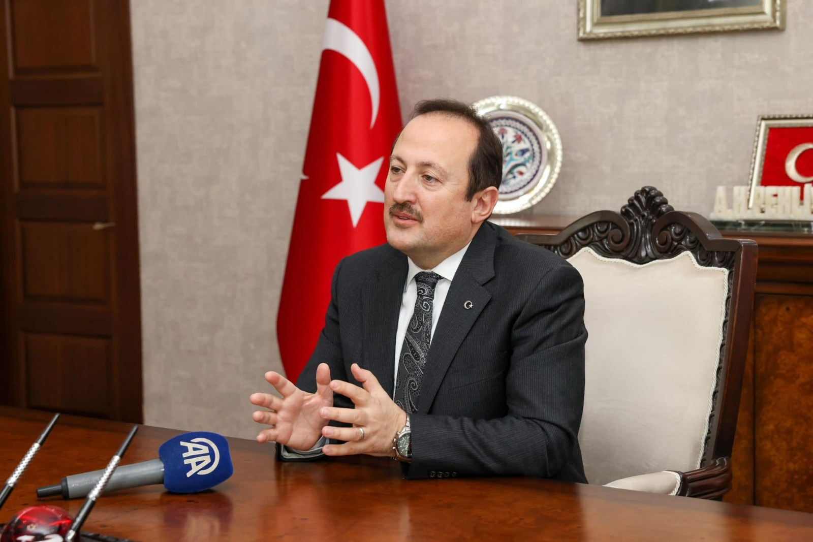 Mersin Valisi Ali Hamza Pehlivan, AFAD Başkanlığı’na atanması nedeniyle bir