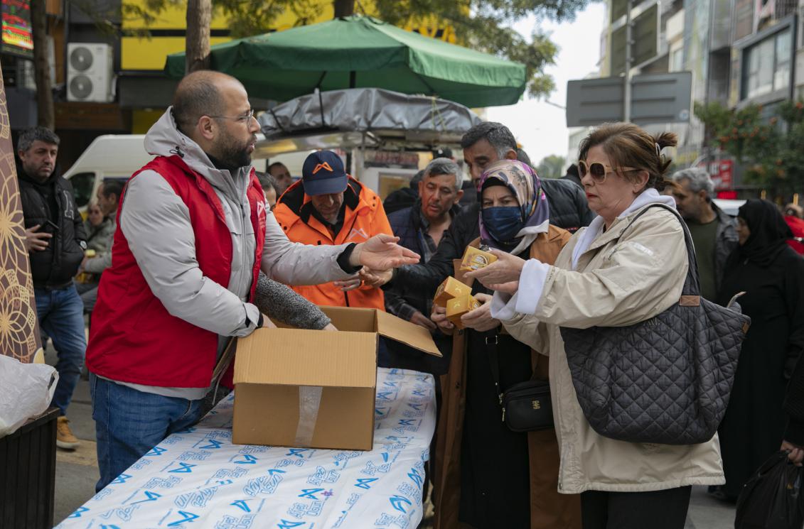 Mersin Büyükşehir Belediyesi, her kandilde olduğu gibi Berat Kandili’nde de