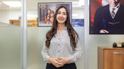 Mersin Büyükşehir Belediyesi, öğrenci dostu hizmetleriyle gençlerin eğitim hayatını kolaylaştırmaya