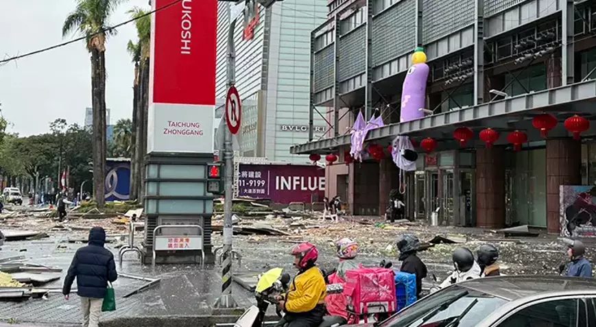 TAYVAN–BHA Tayvan’ın Taichung şehrinde bulunan Shin Kong Mitsukoshi alışveriş merkezinin