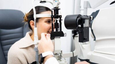 Trifokal lens nedir, hangi göz hastalarına uygundur. Uzmanlar, göz tedavisindeki