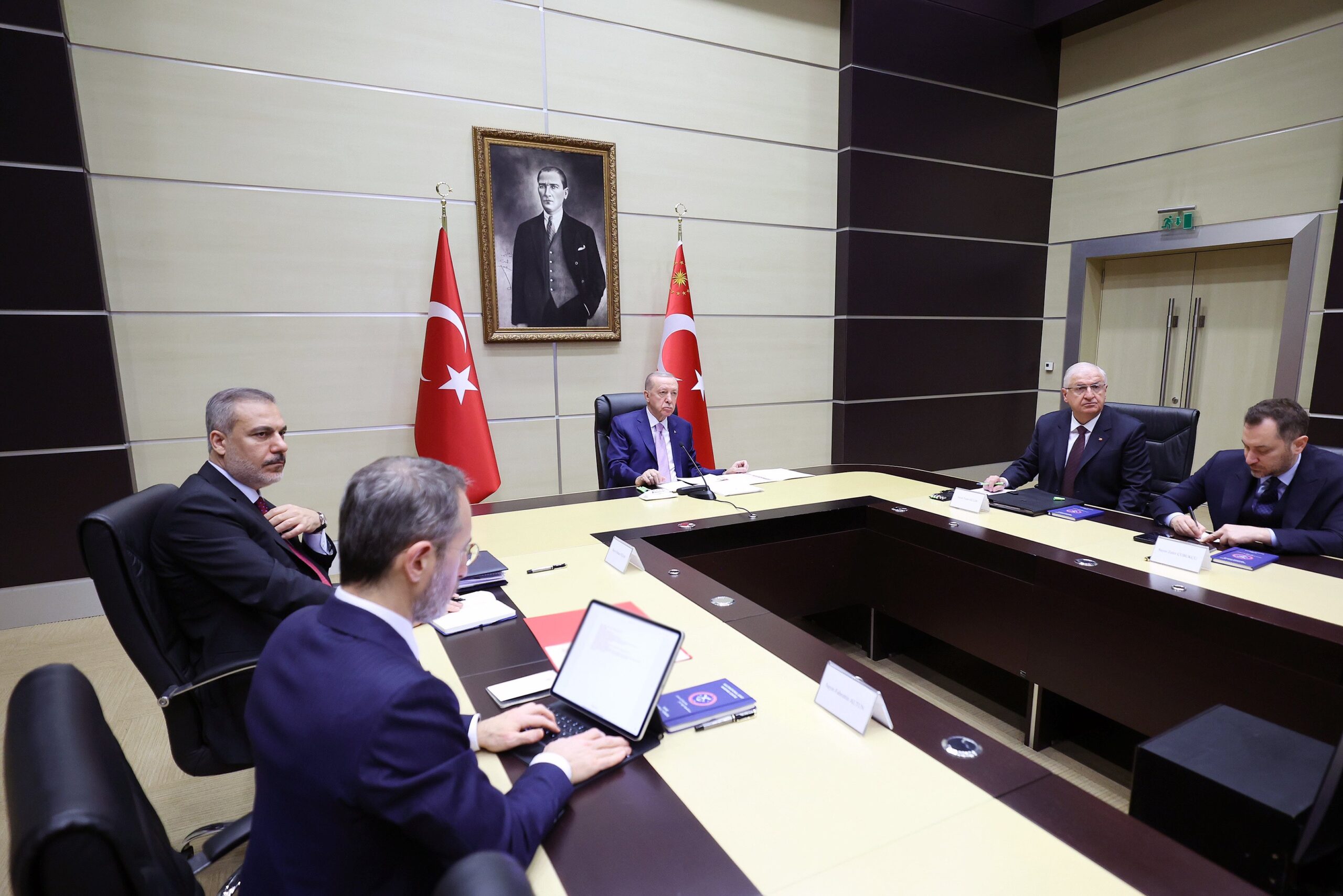 Erdoğan, Çevrimiçi Liderler Toplantısı’na katıldı. Öğle saatlerinde Üsküdar Kısıklı’daki konutundan