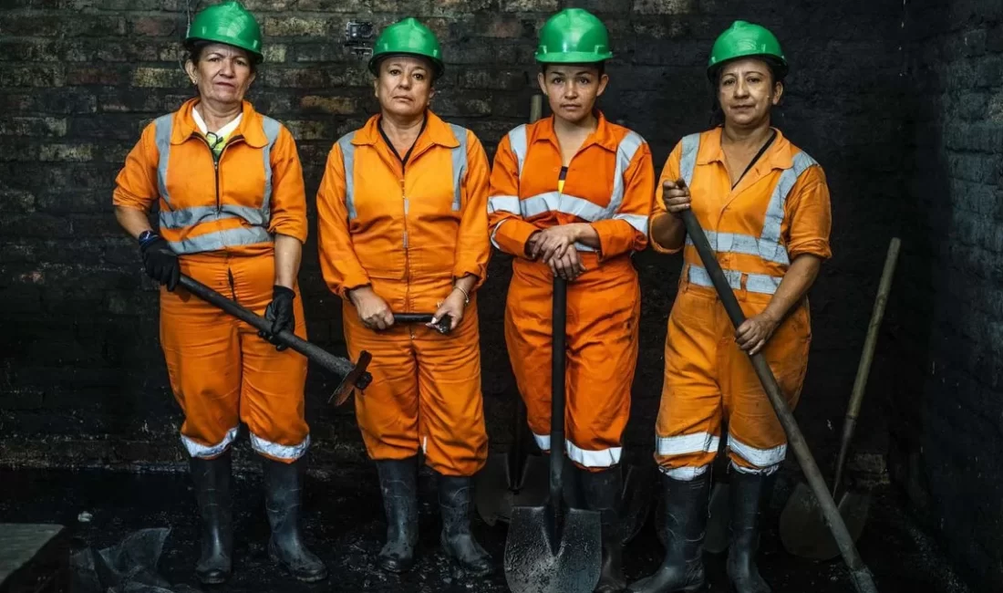Madencilikte kadın gücü. Madencilik sektöründe kadınların sahadaki varlığı giderek güçleniyor.