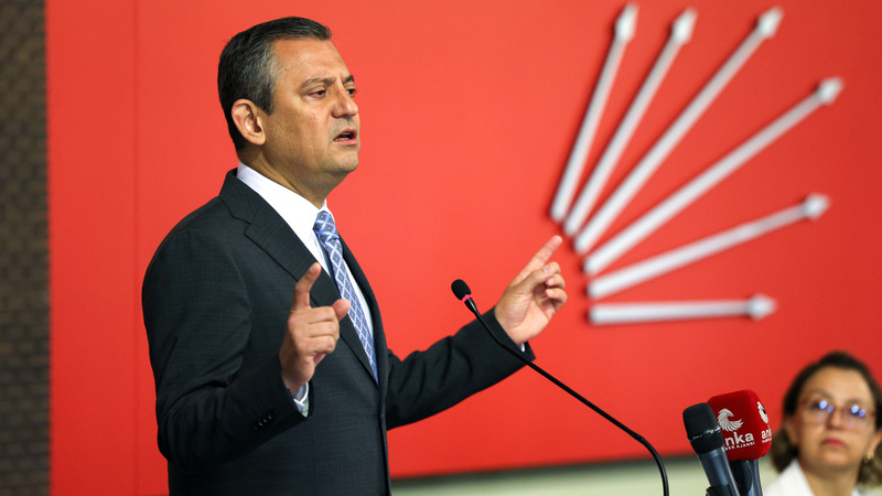 Cumhuriyet Halk Partisi (CHP) Genel Başkanı Özgür Özel’in ’e yönelik