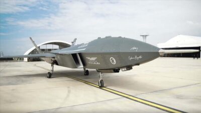 Türkiye'nin ilk insansız savaş uçağı Bayraktar KIZILELMA, test sürecinde bir