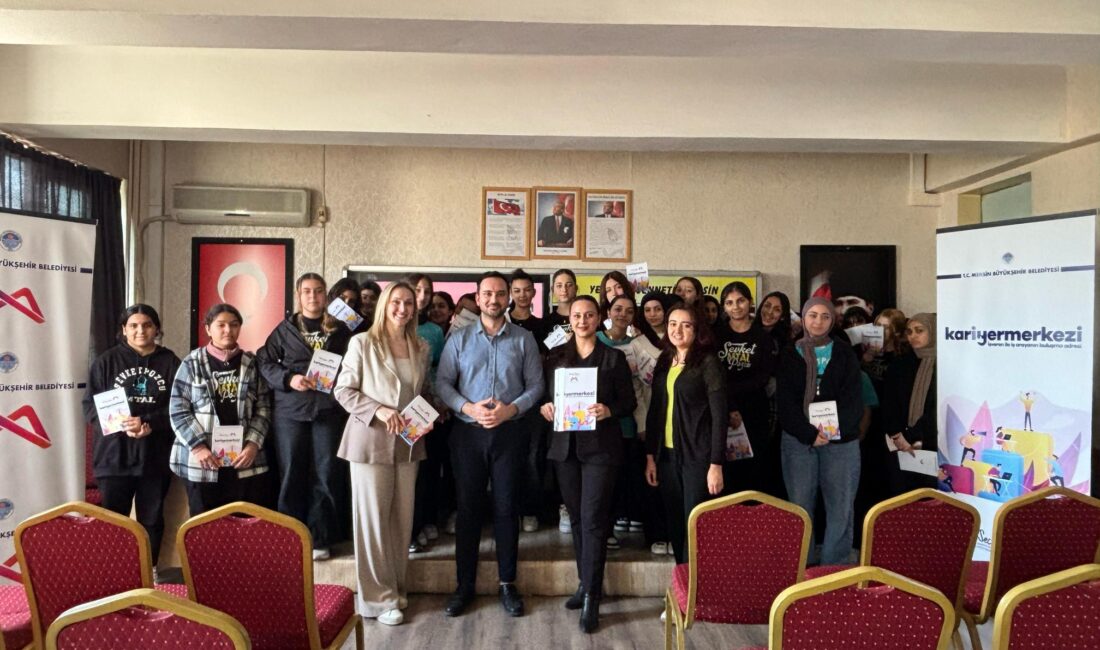 Kariyer Merkezi, Öğrencilerin Kariyer Yolculuğuna Destek Olmayı Sürdürüyor Mersin Büyükşehir Belediyesi Kariyer Merkezi, öğrencilere yönelik hizmetlerini genişleterek, gençlerin