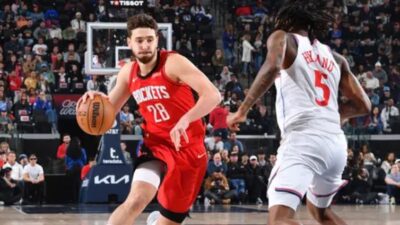 NBA'de 6 maç yapıldı. Kings'i konuk eden Rockets'ta yaklaşık 37