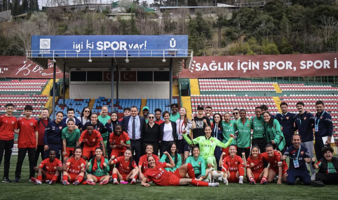 Kadın Futbol Ligleri’nde Haftanın Sonuçları Kadın futbol liglerinde hafta sonu birbirinden zorlu mücadeleler oynandı.