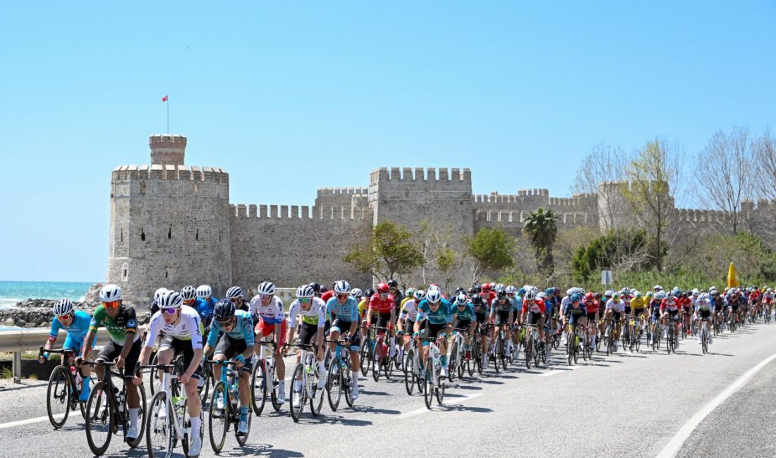 Sporseverleri ve bisiklet tutkunlarını bir araya getiren ve Mersin Büyükşehir