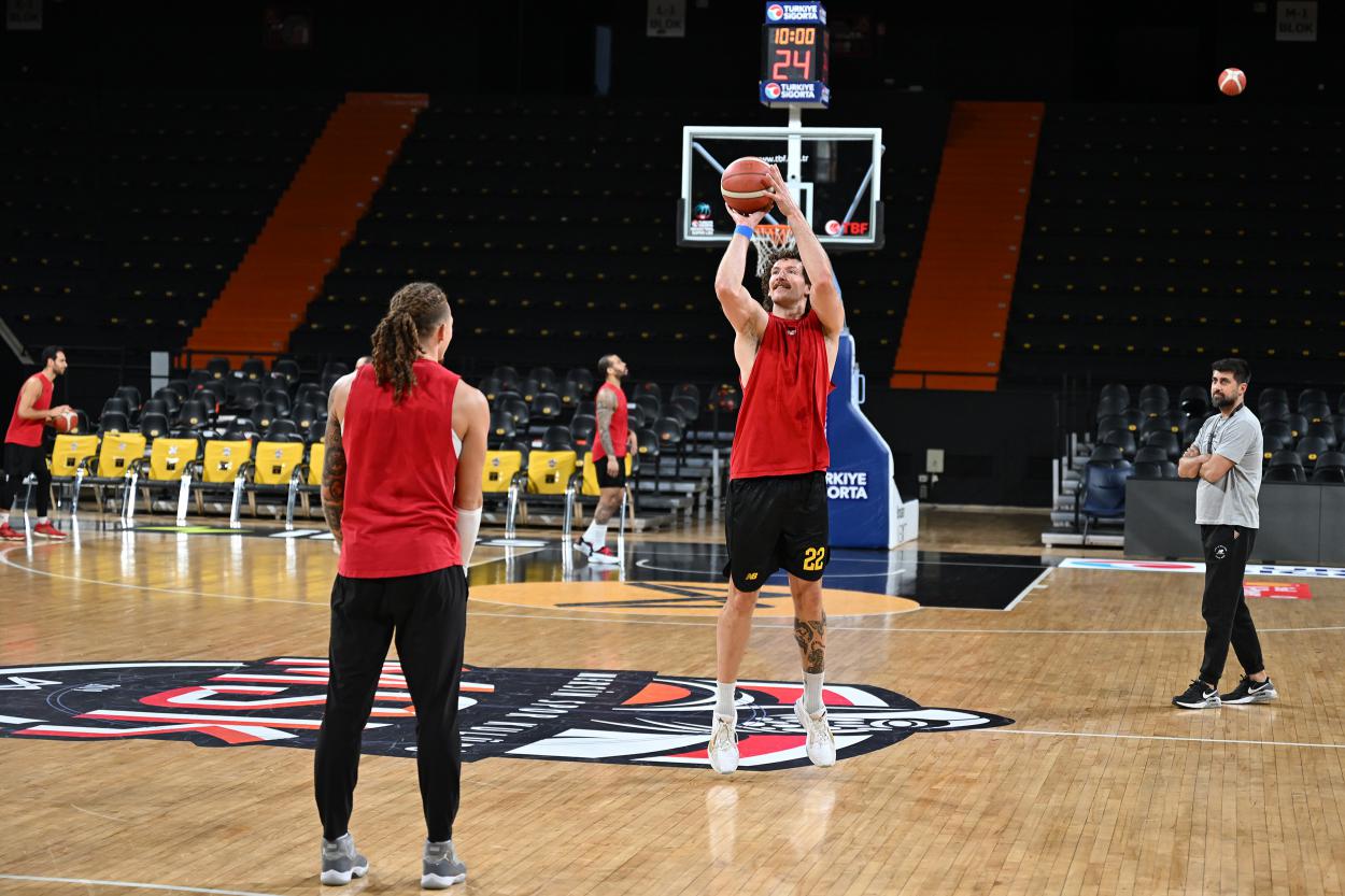 Türkiye Sigorta Basketbol Süper Ligi’nde mücadele eden Mersin Spor Kulübü