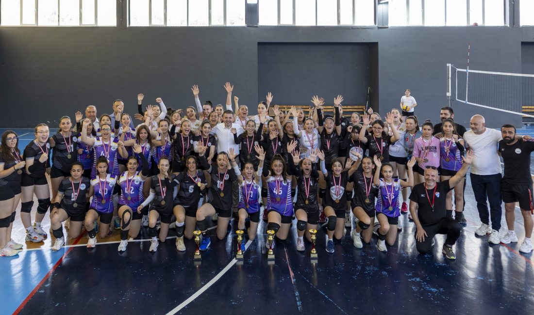 SOSYAL DESTEK, SPOR VE SANAT PROJELERİYLE GENÇLİK MEZİTLİ’DE CAN BULUYOR