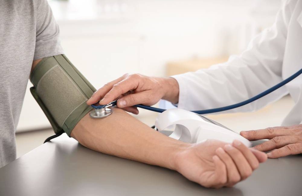 Hipertansiyon Nedenleri Hipertansiyon nedenleri hakkında açıklama yapan Prof.Dr. Murat Turfan, hipertansiyon riskini