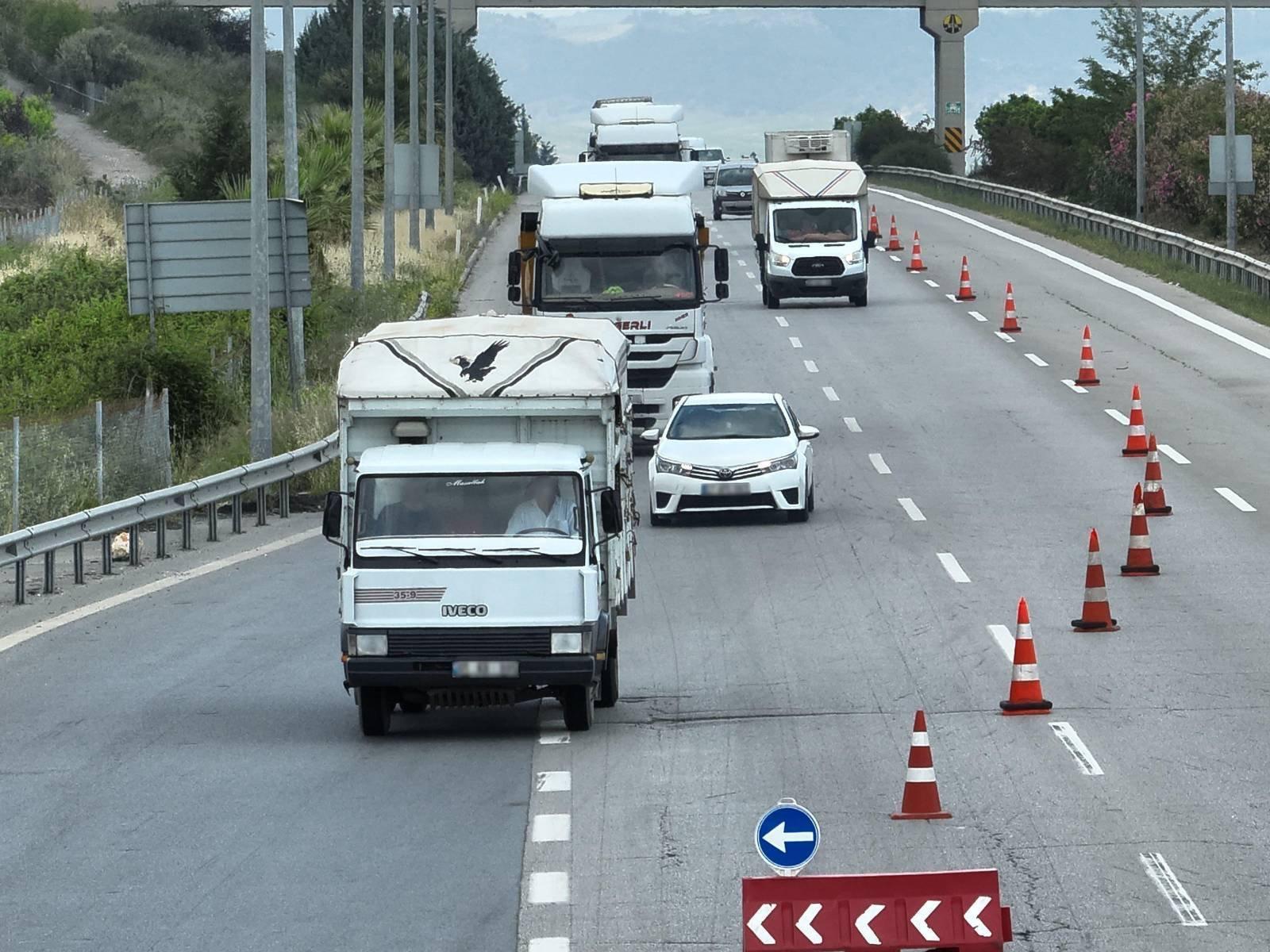 Mersin İl Jandarma Komutanlığı Otoyol Jandarması, vatandaşlarımızın güvenli ve huzurlu
bir