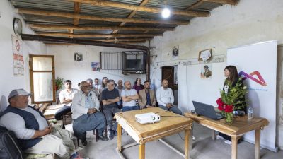 Üretimin her alanında çiftçilerin yanında olmayı sürdüren Mersin Büyükşehir Belediyesi,