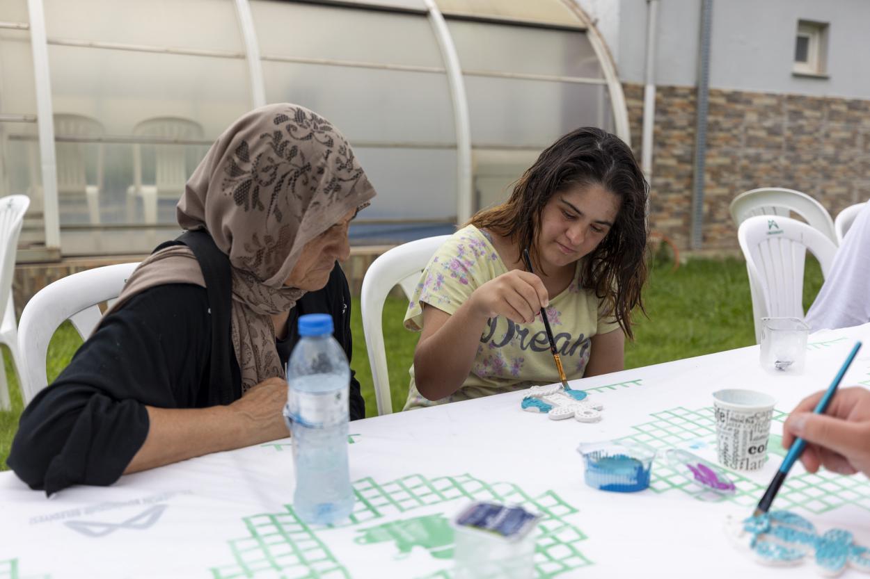 Mersin Büyükşehir Belediyesi’nin özel gereksinimli birey ve ailelerine destek olmak,
