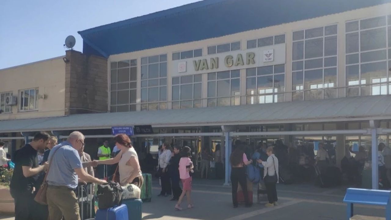 Ulaştırma ve Altyapı Bakanı Abdulkadir Uraloğlu, İran ve İsrail arasında