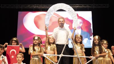 Mezitli Belediyesi’ne bağlı çocuk gündüz bakım evlerinde eğitim gören minikler,