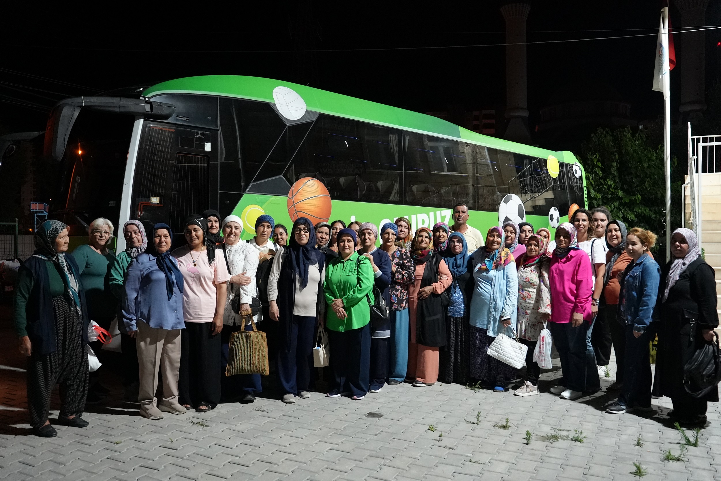 Mezitli Belediye Başkanı Ahmet Serkan Tuncer’in girişimiyle, kadınların sosyal yaşama