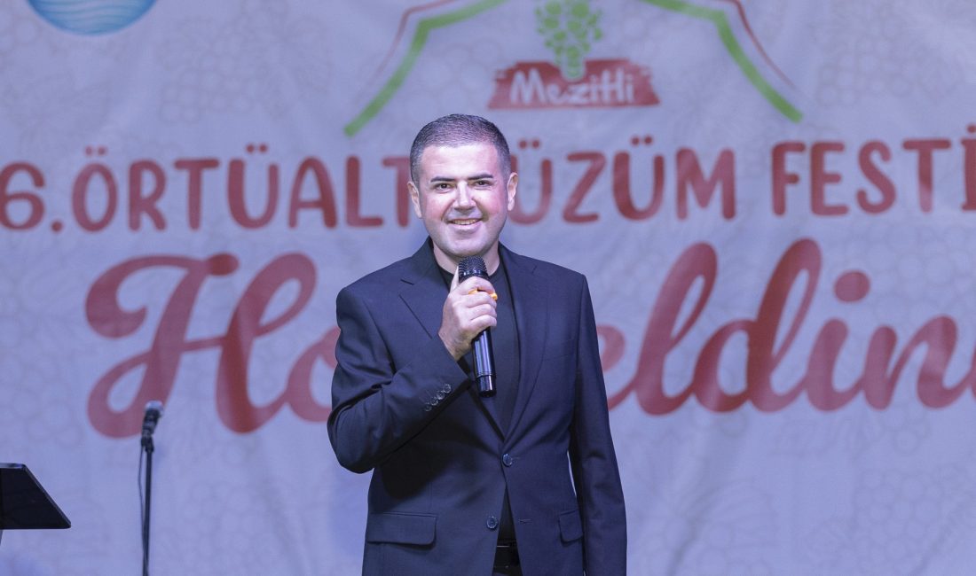 MEZİTLİ’DE 6. ÖRTÜALTI ÜZÜM FESTİVALİ COŞKUYLA KUTLANDI FESTİVALE BİNLERCE VATANDAŞ