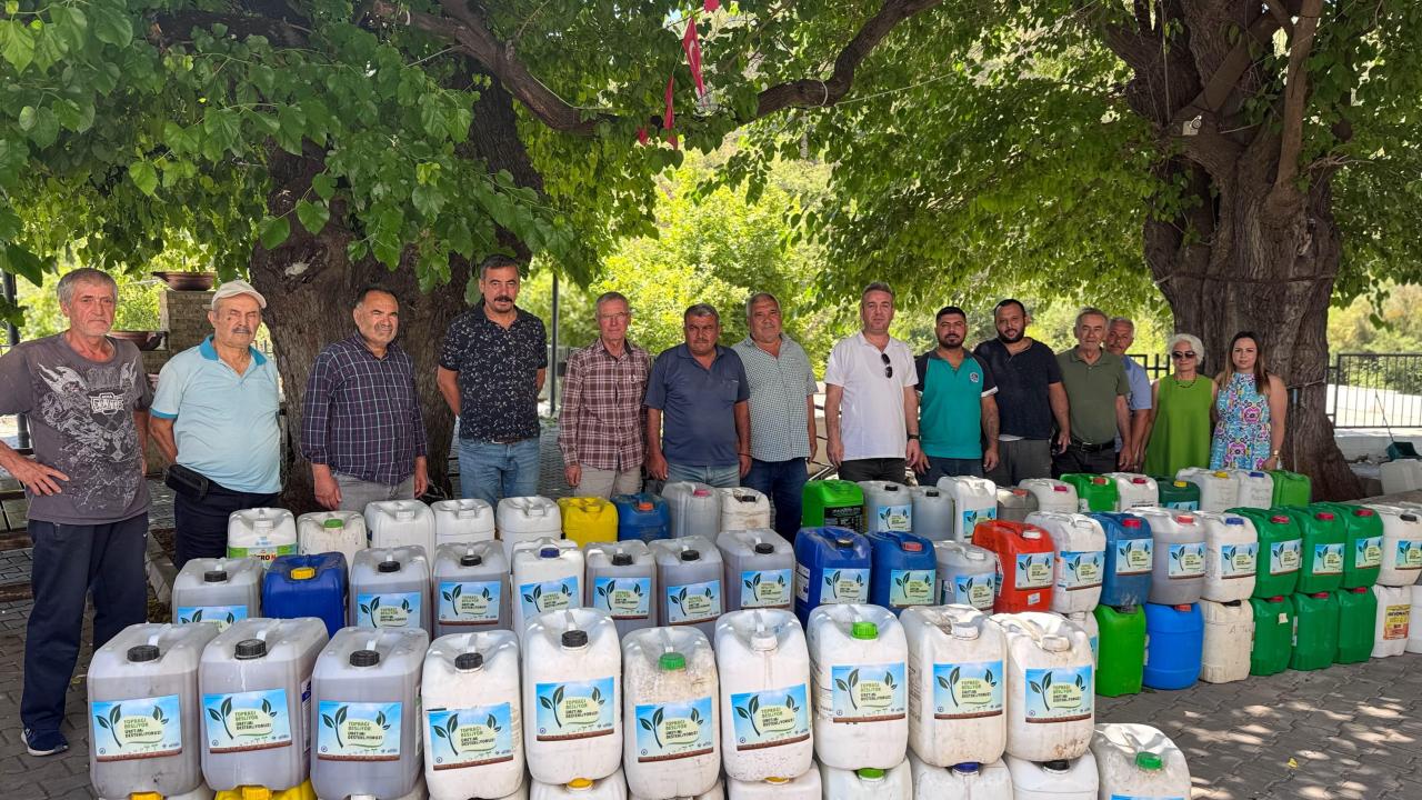 Mersin Yenişehir Belediyesi, kimyasal gübre kullanımını azaltmak ve çiftçilere destek