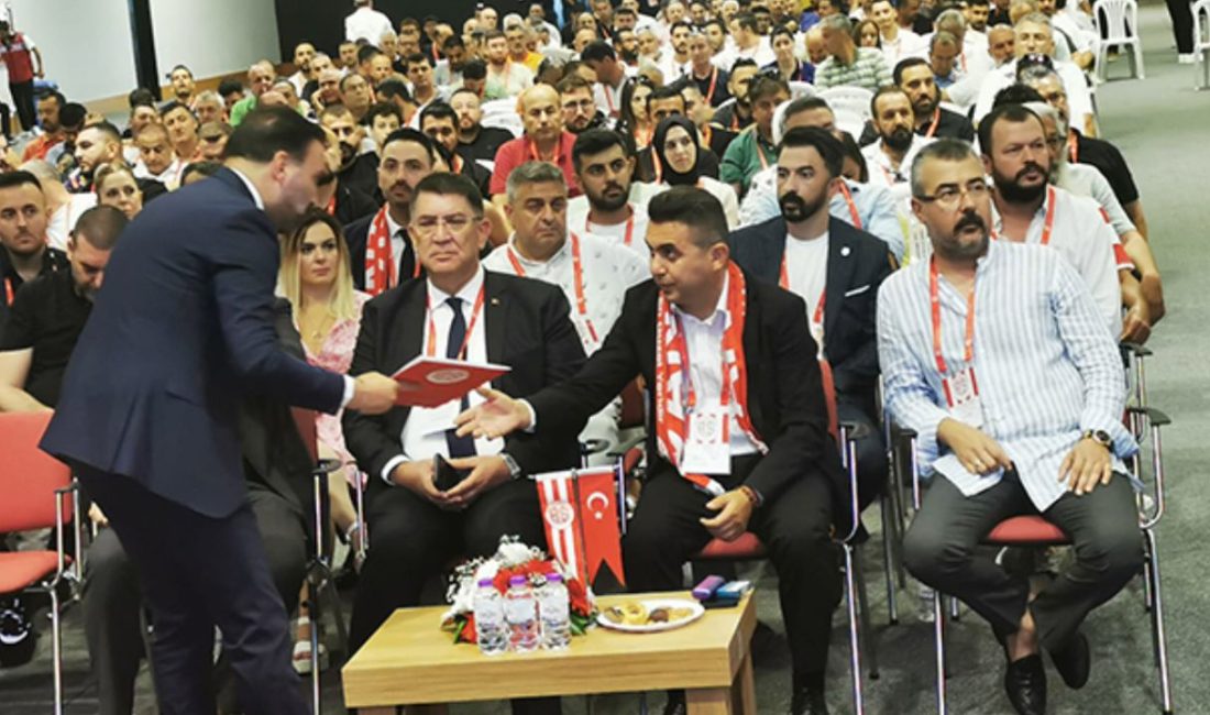 Antalyaspor Kulübü'nün merakla beklenen Olağan Genel Kurul Toplantısı, Divan Başkanlığını