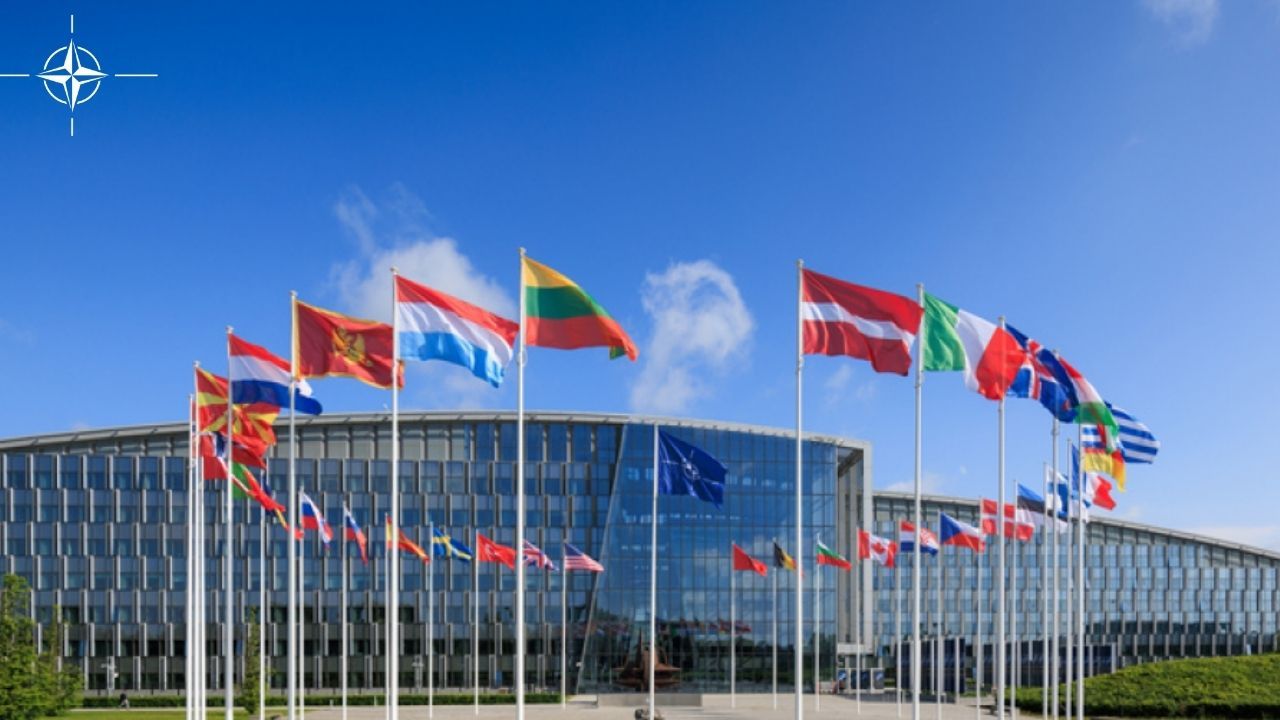 NATO Savunma Bakanları, ittifakın uzay şirketleriyle ilişkilerini daha yalın ve