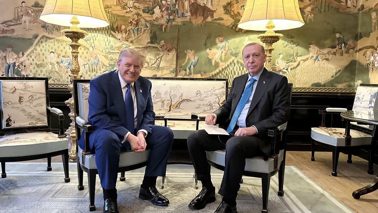 Cumhurbaşkanı Erdoğan, NATO Zirvesi’nde Trump ile görüştü Cumhurbaşkanı Recep Tayyip Erdoğan, Hollanda'nın Lahey kentinde düzenlenen NATO Devlet
