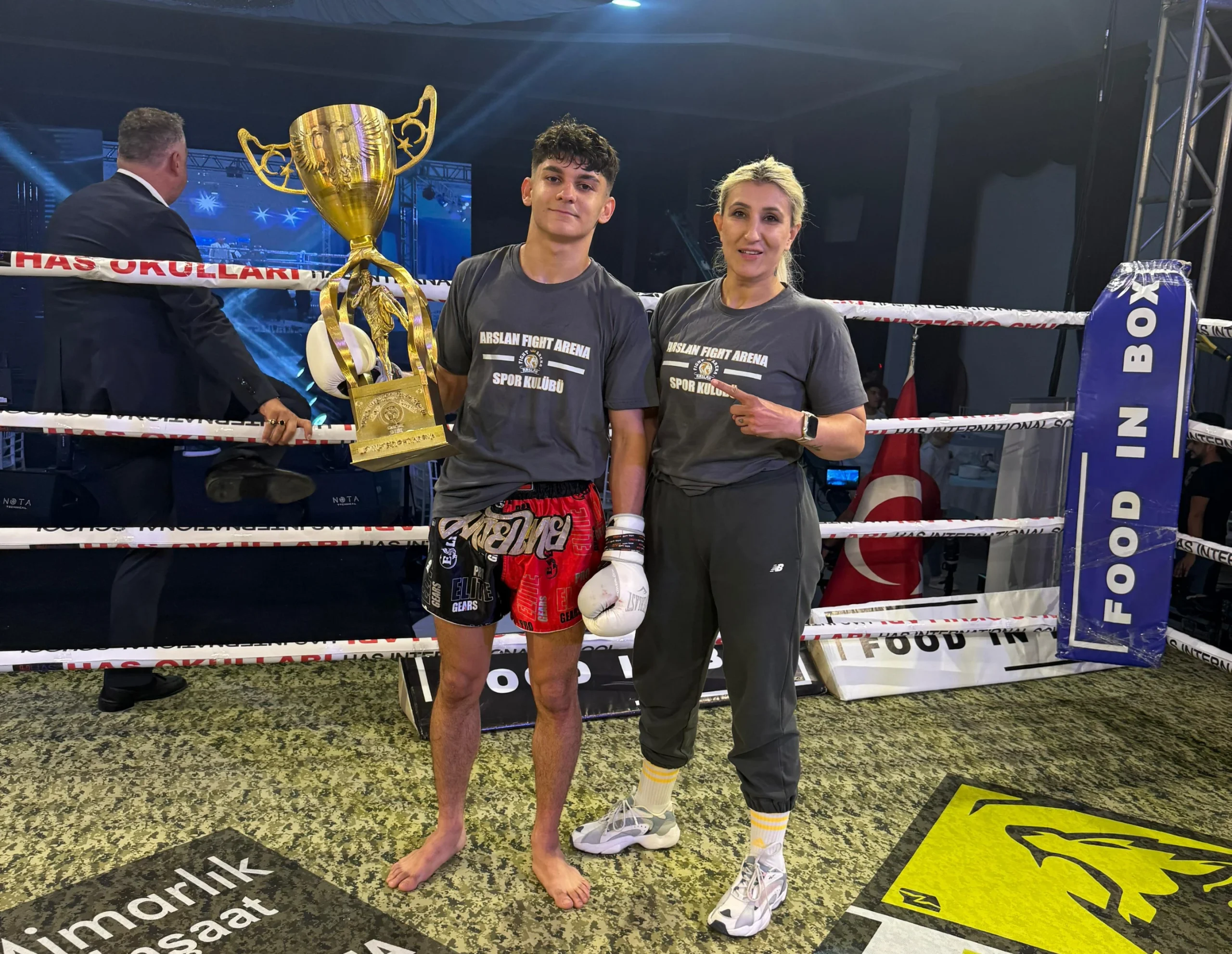 Arslan Fight Arena Spor Kulübü’nün başarılı sporcusu Çağatay Kıvrak, Antalya’nın