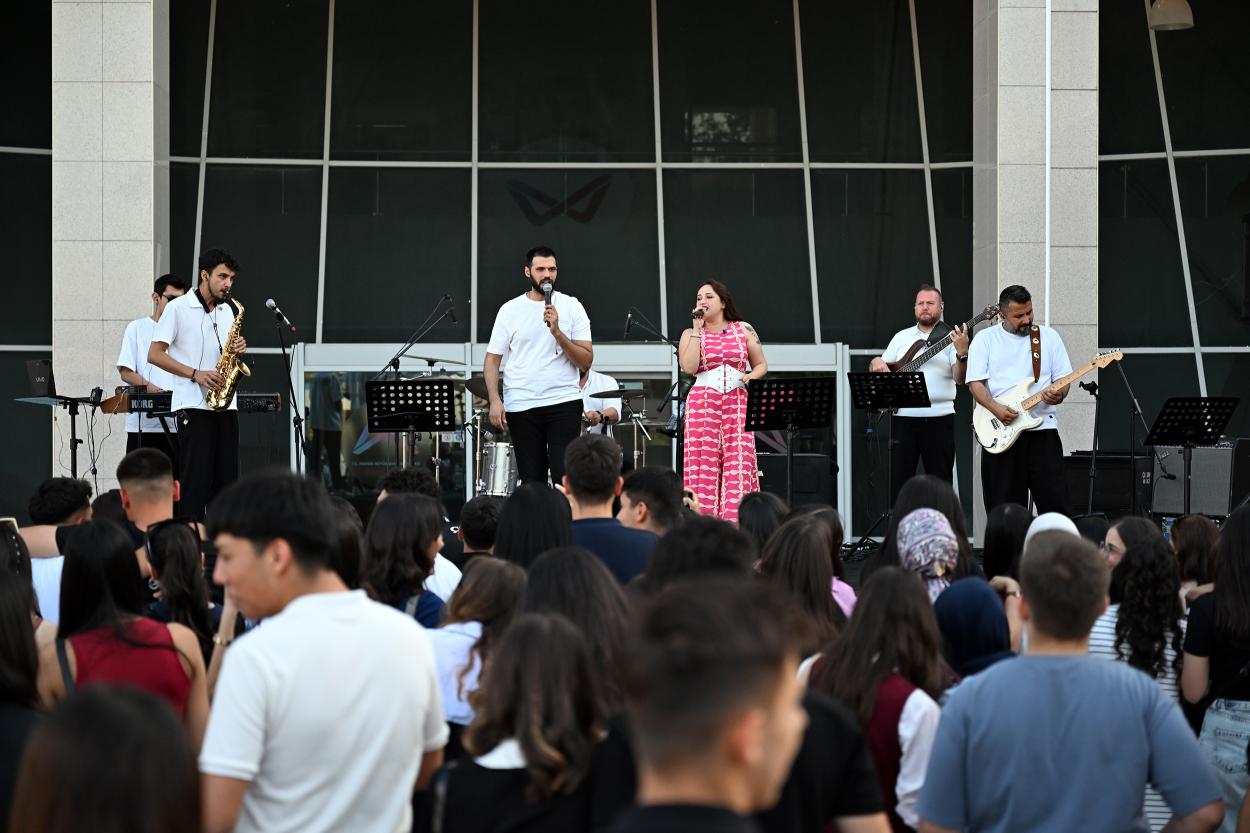 Mersin Büyükşehir Belediyesi Sosyal Hizmetler Dairesi, yaklaşan Yükseköğretim Kurumları Sınavı