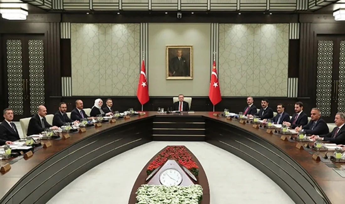 Kabine yarın Beştepe’de toplanıyor: Gündemde İran gerilimi, Suriye ve ekonomi var Cumhurbaşkanı Recep Tayyip Erdoğan başkanlığında yarın yapılacak Kabine Toplantısı’nda ABD-İran